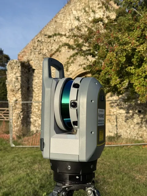 Trimble X9